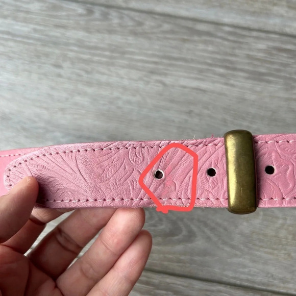 Willow Ridge Pink Suede Embossed Genuine Leather Belt - Picture 15 of 16